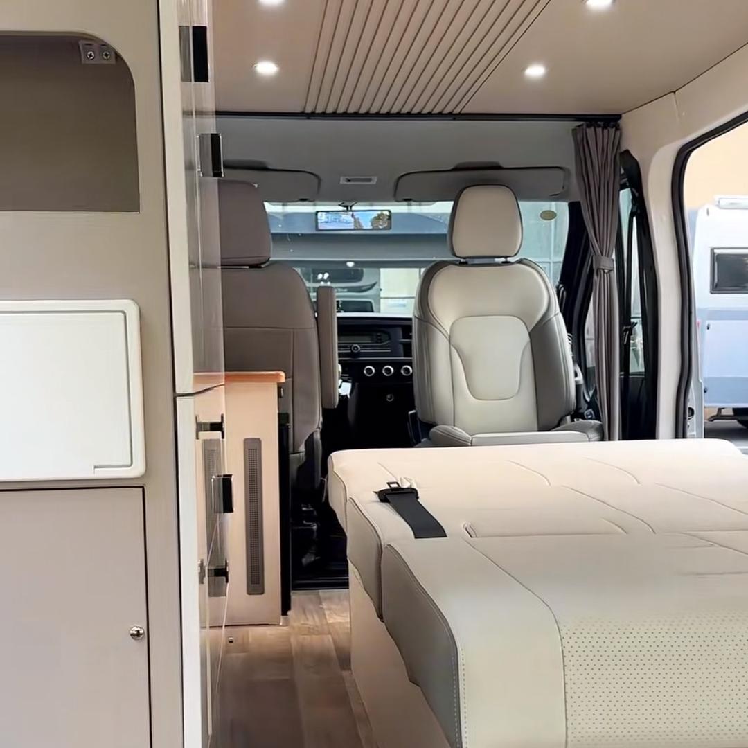 雷先生宿营车改装