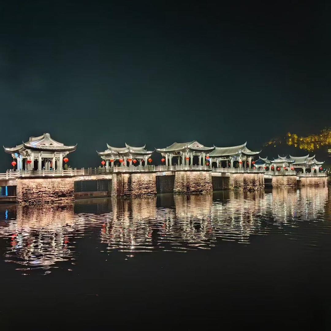 小汤哥
