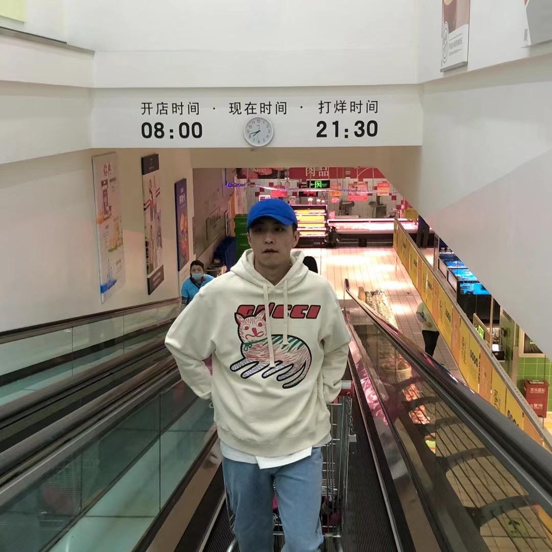 刘向上🏃‍♂️