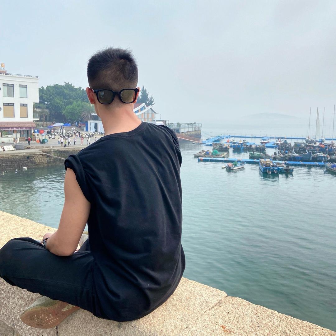 扶老奶奶闯红灯