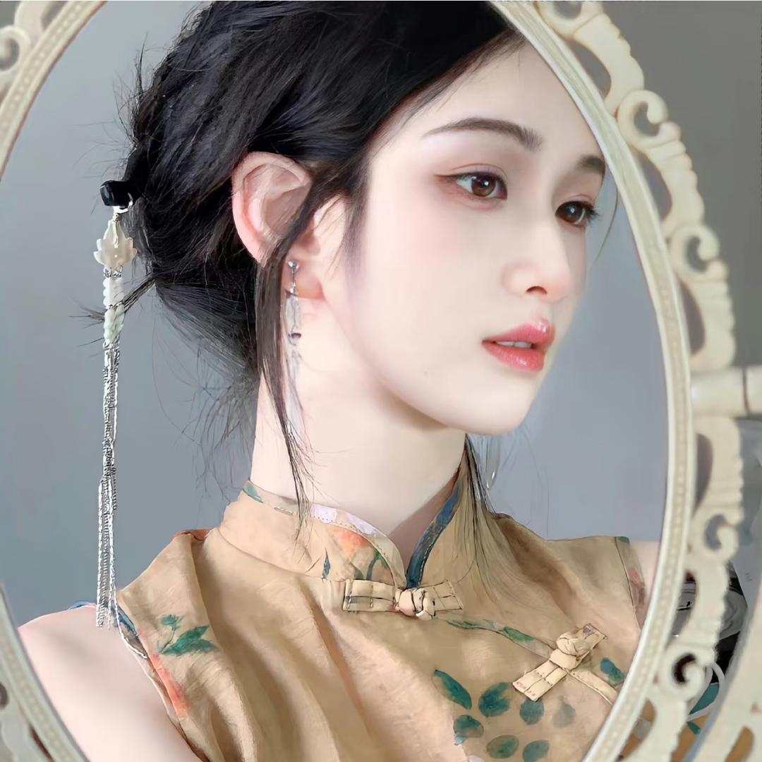 月