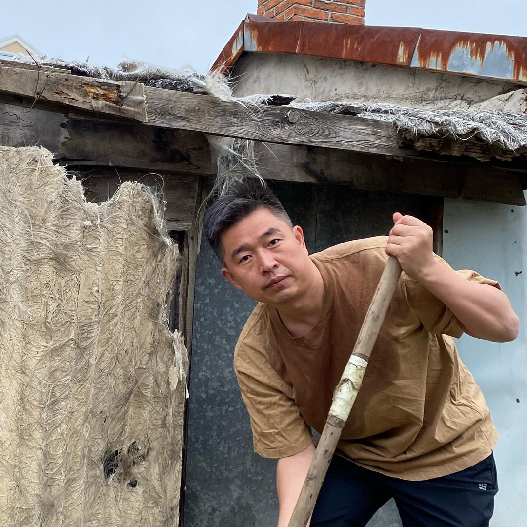 干事