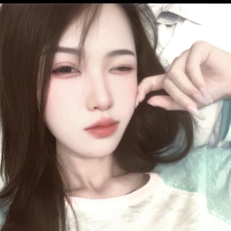 欣.