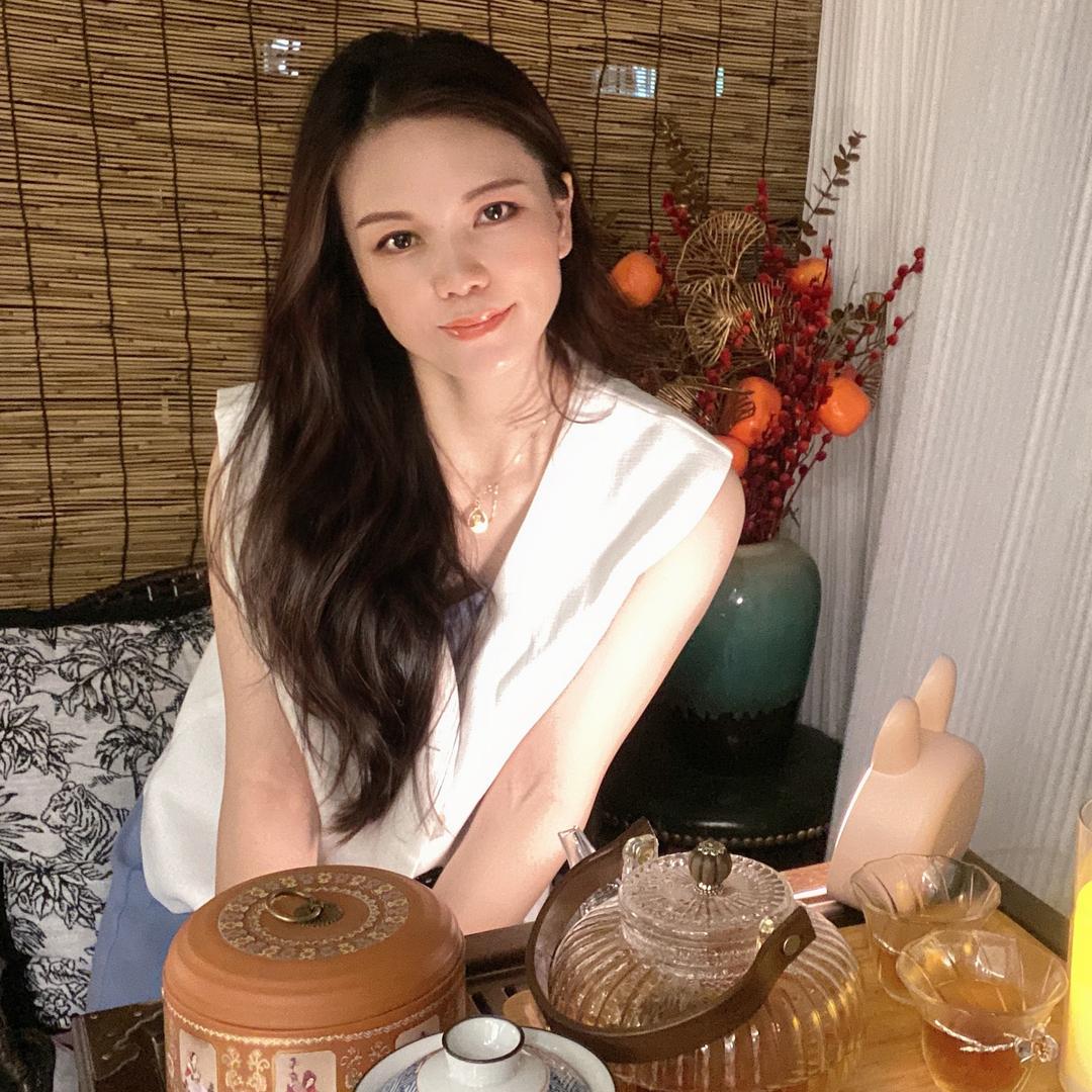 叫我红姐姐