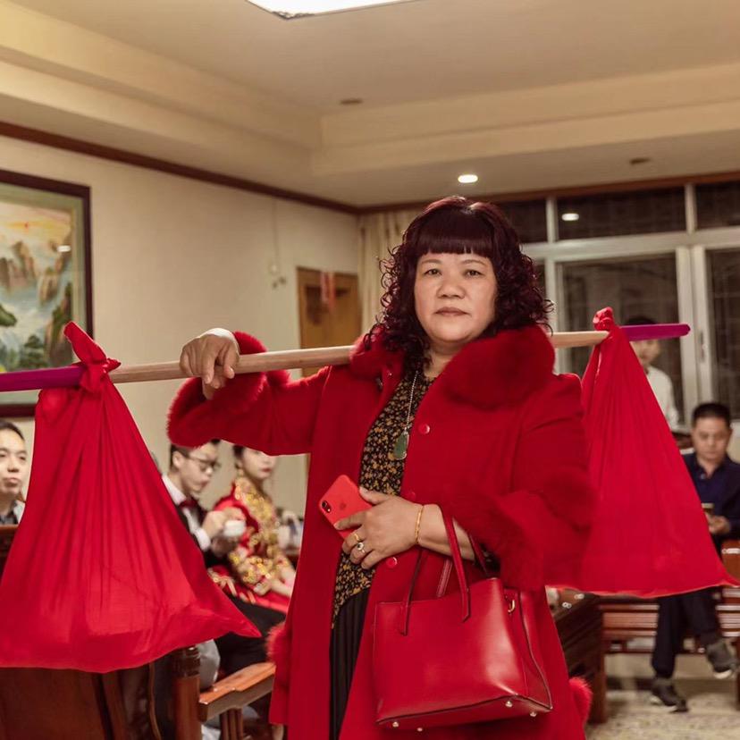 华姐日常_怡美希服饰