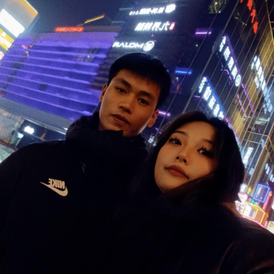 锐姐的小跟班🚴