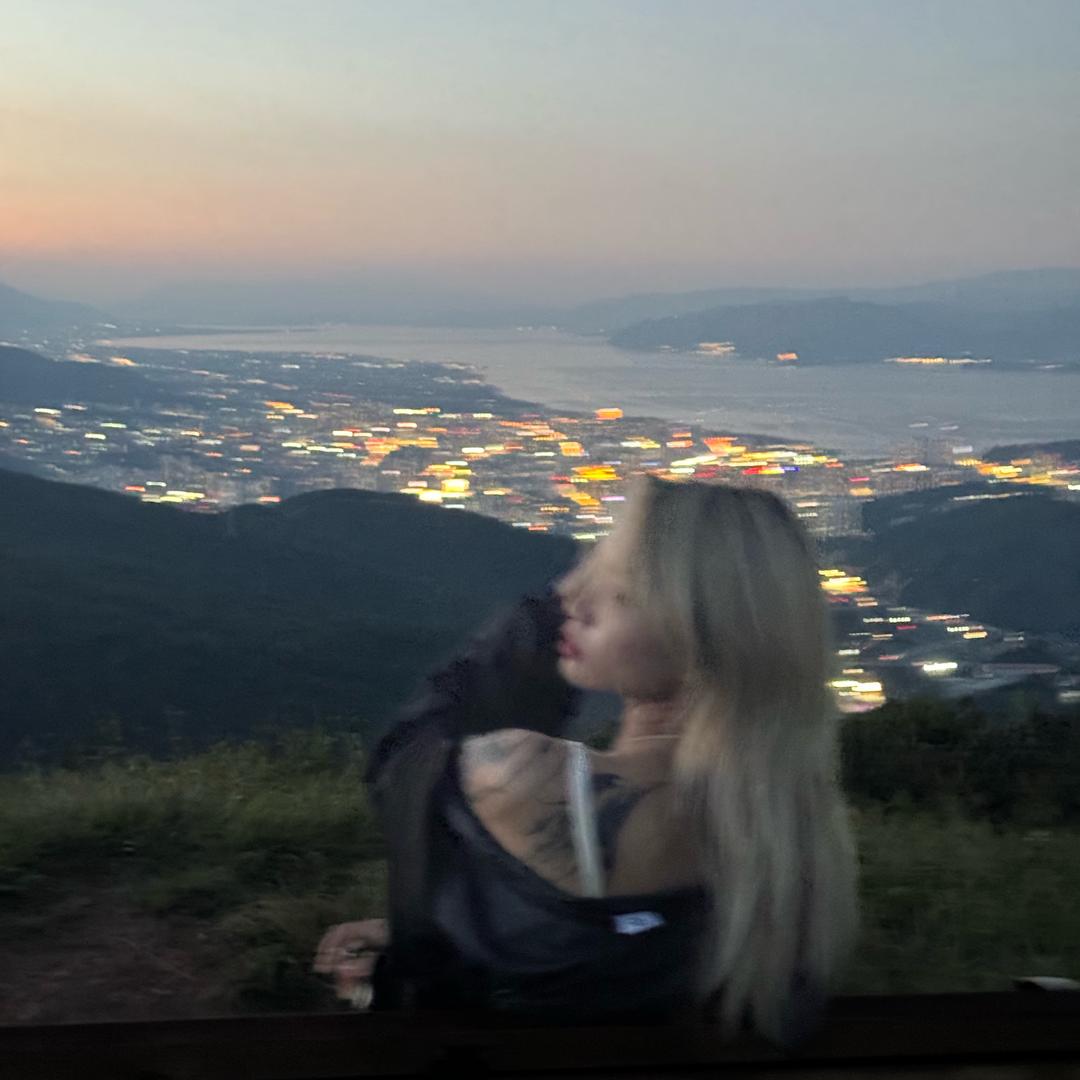 余春娇的余 🥀