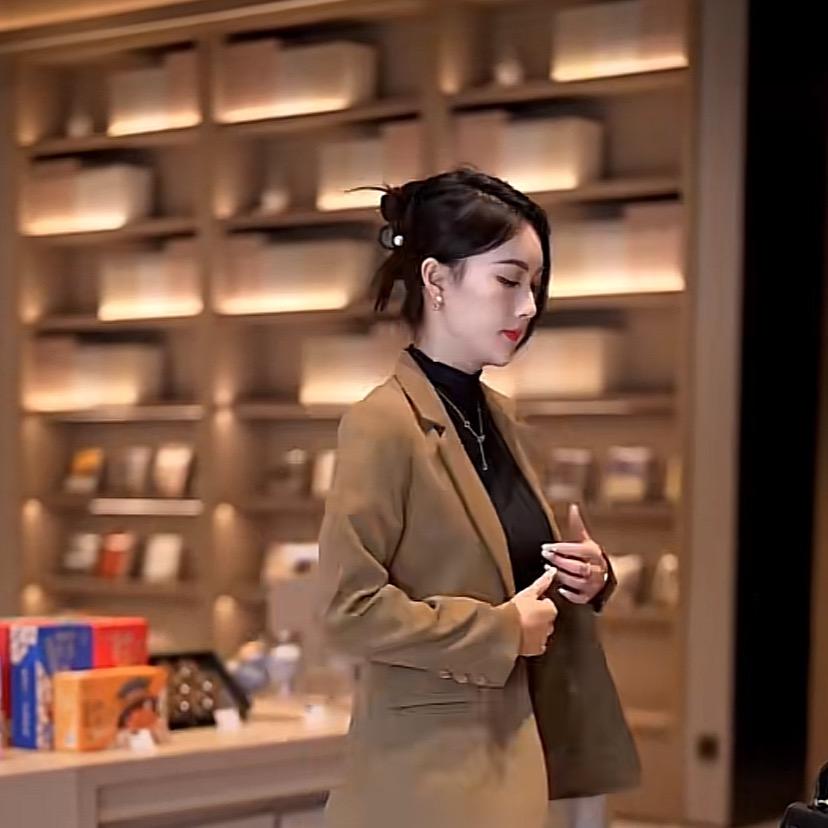 衣美人女装