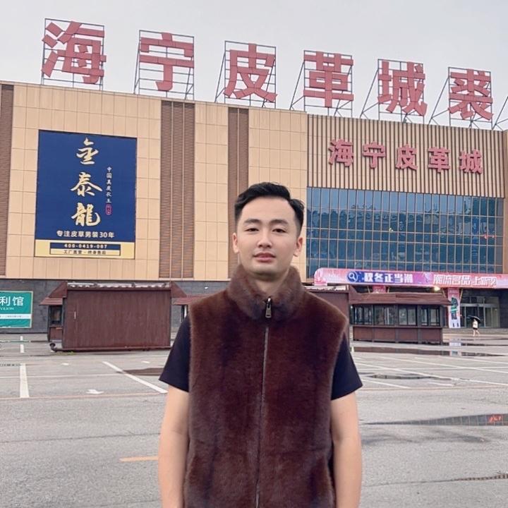 貂王皮草男装工厂