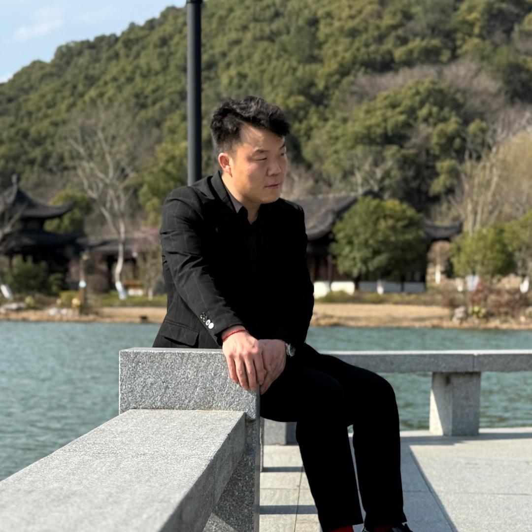 @小龙