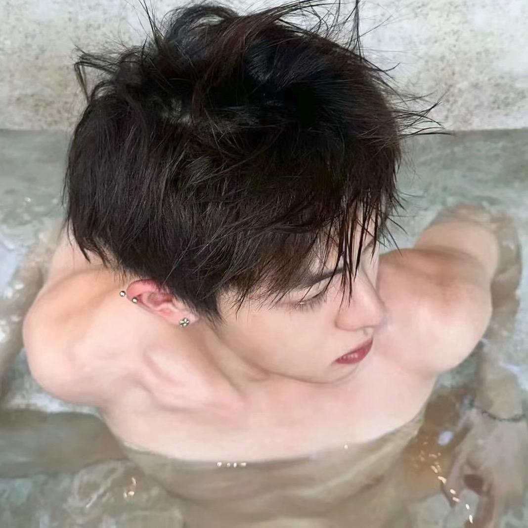 张缤智