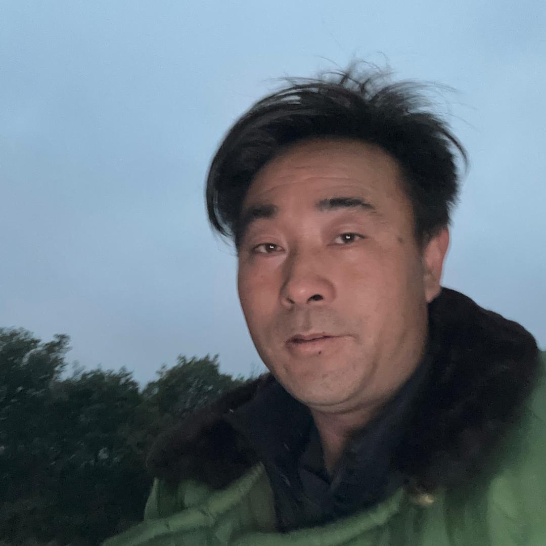 小胡子爱山歌
