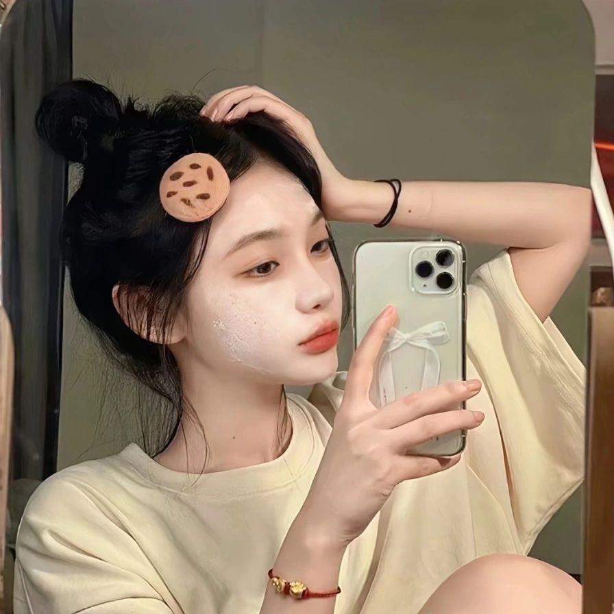 一只奶团子