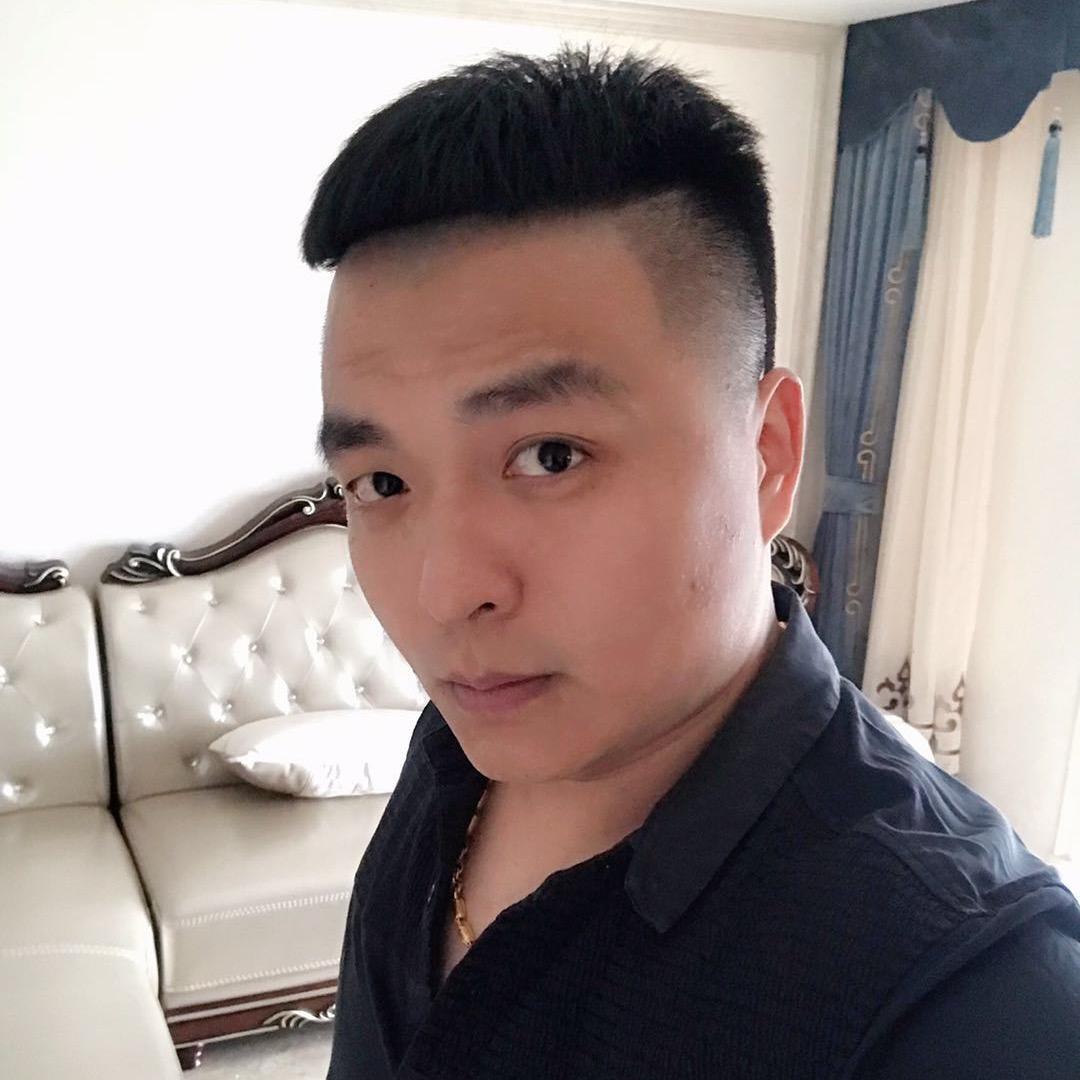 盛盛卖水杯