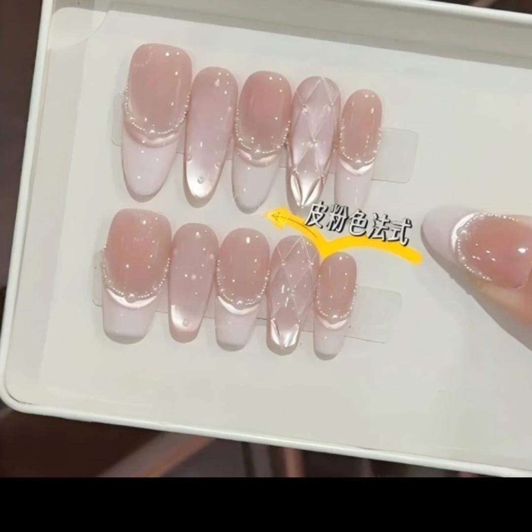 가운뎃소리穿戴甲