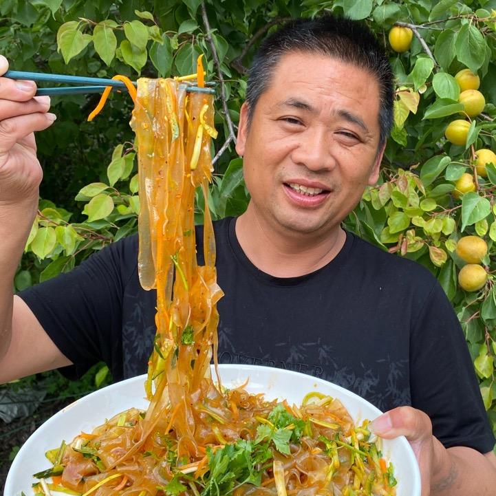 爱笑哥绿豆粉皮