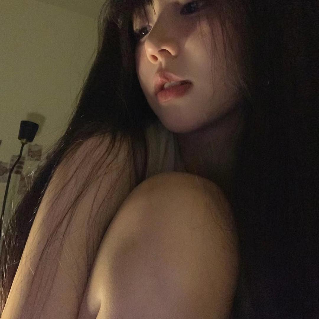 iYy