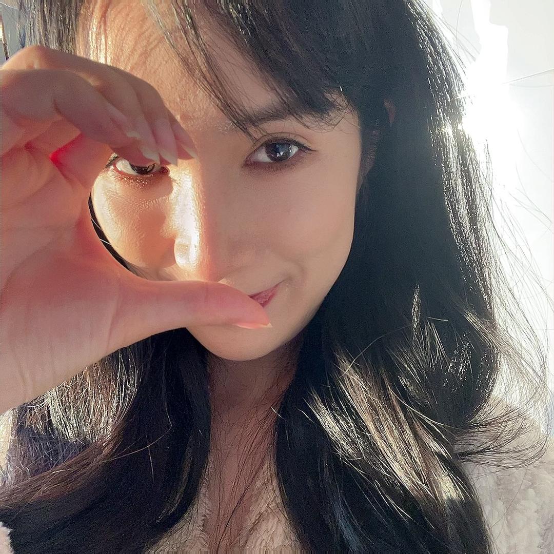 小魔女😈