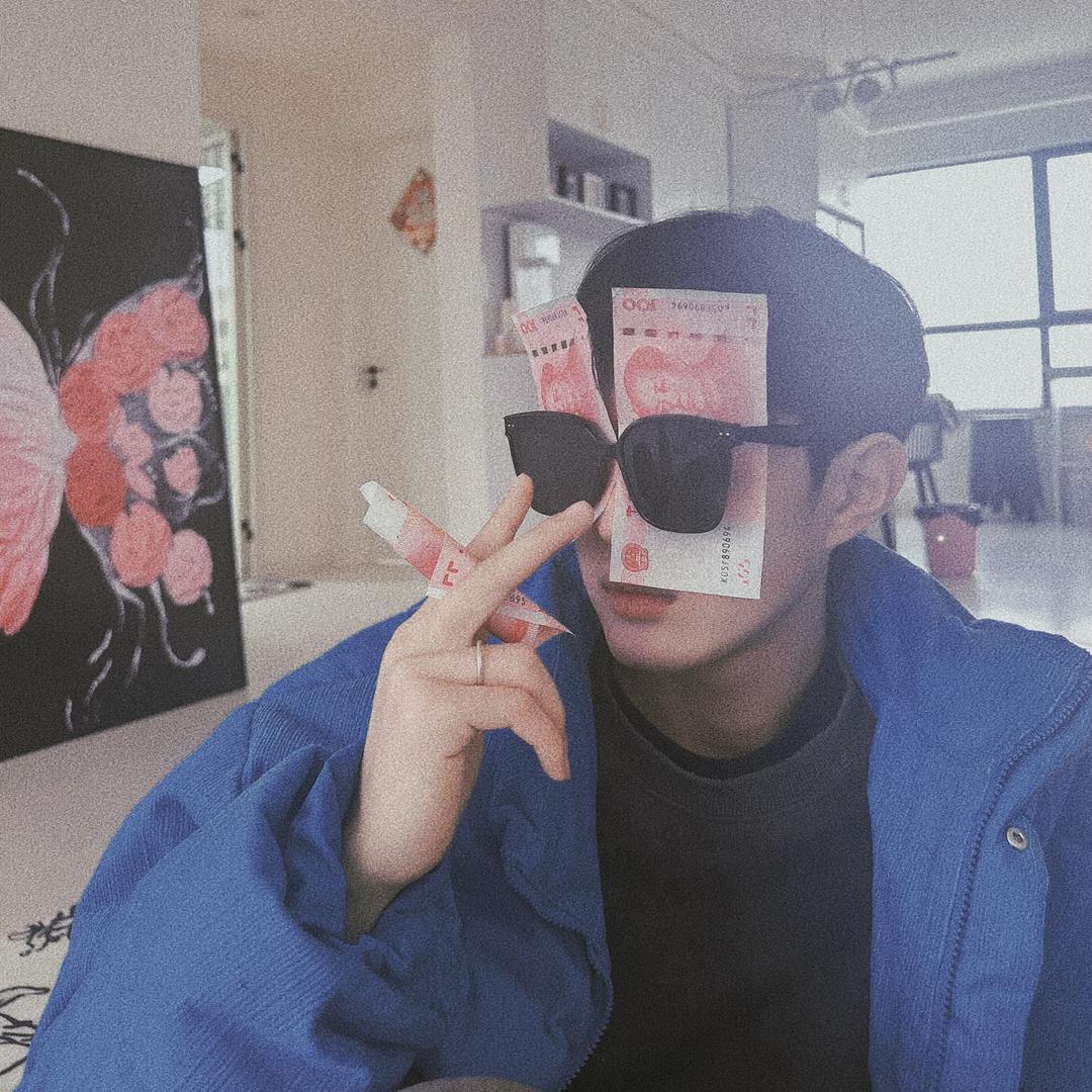 卡扣爱77