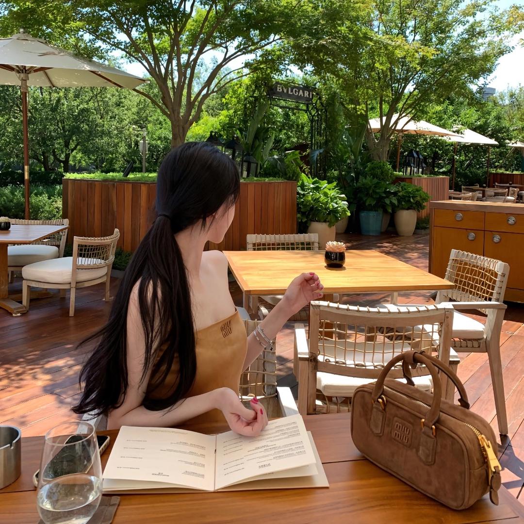 我不想你错过迎面走来的萨摩耶耶