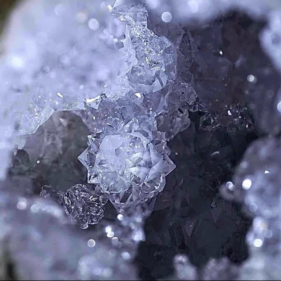 强哥晶洞（妙啊）