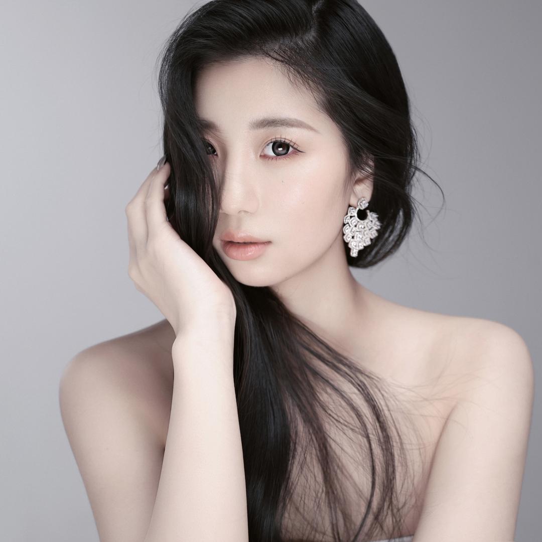 圆圆有点美