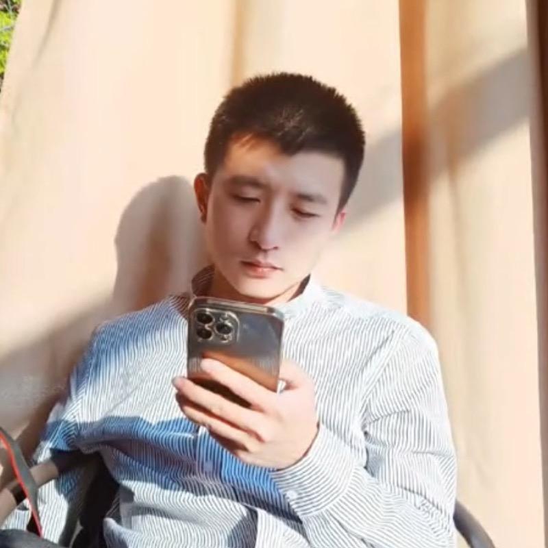 圈里忙的余同学