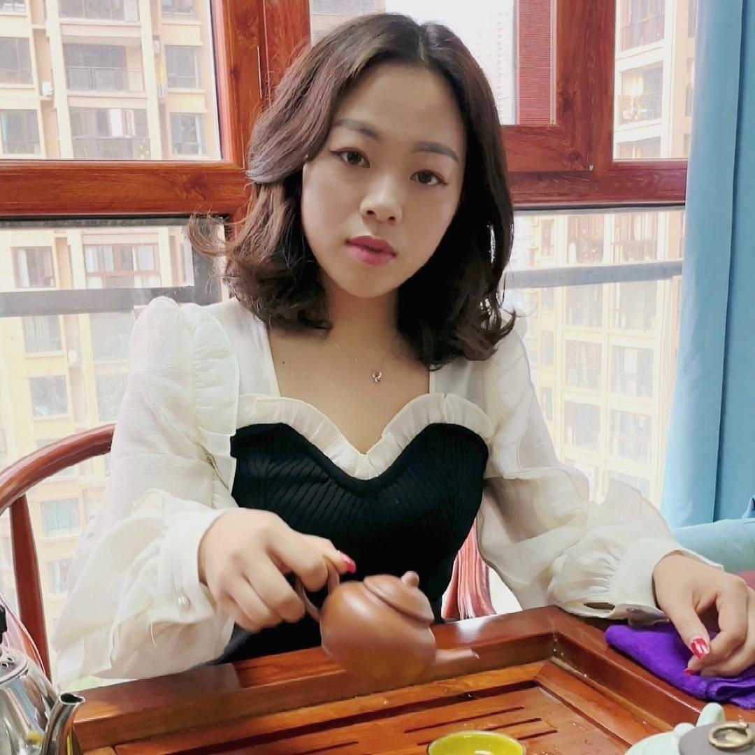 西施黄金饼月月(总部)摆摊日常