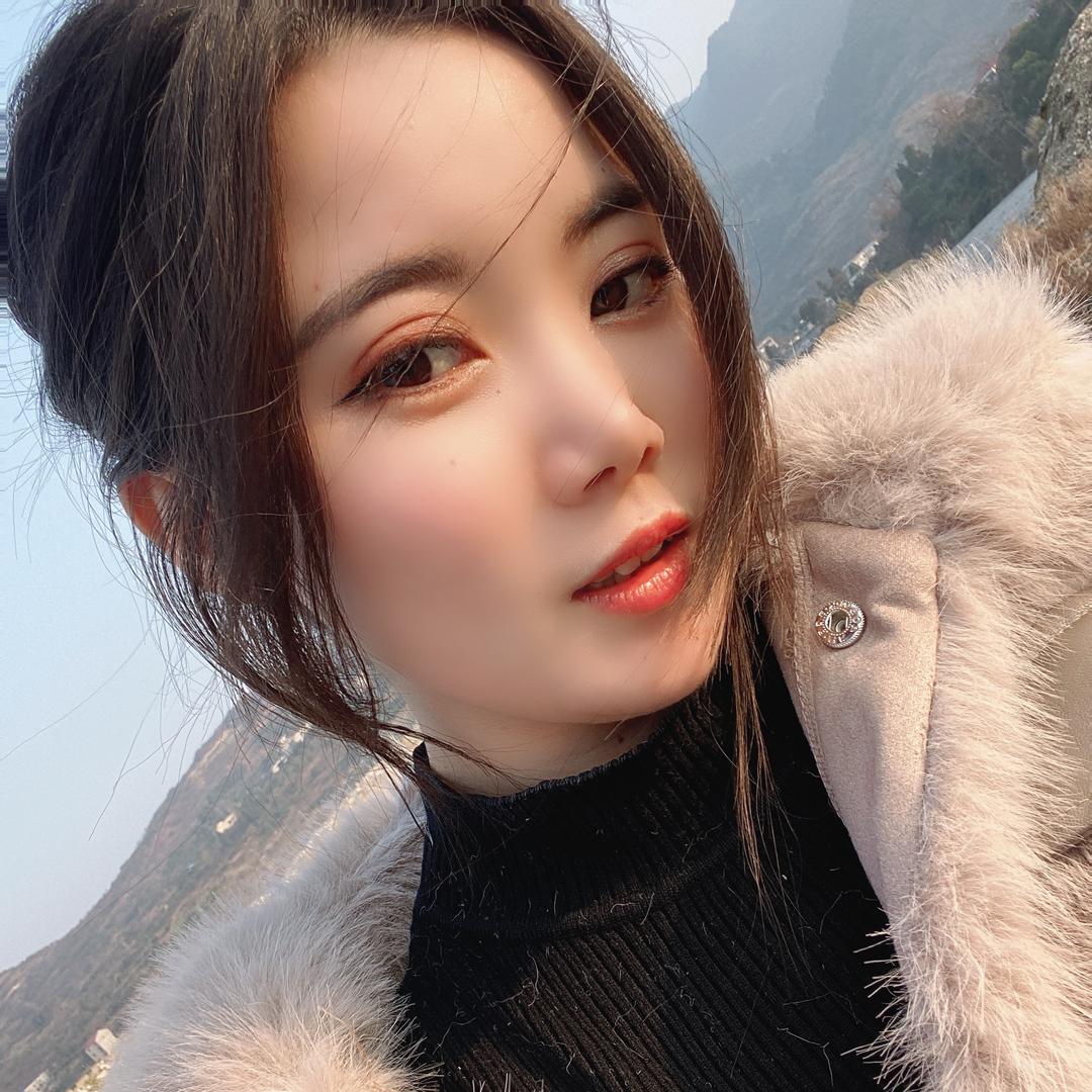 ♛♛何必的何♛♛