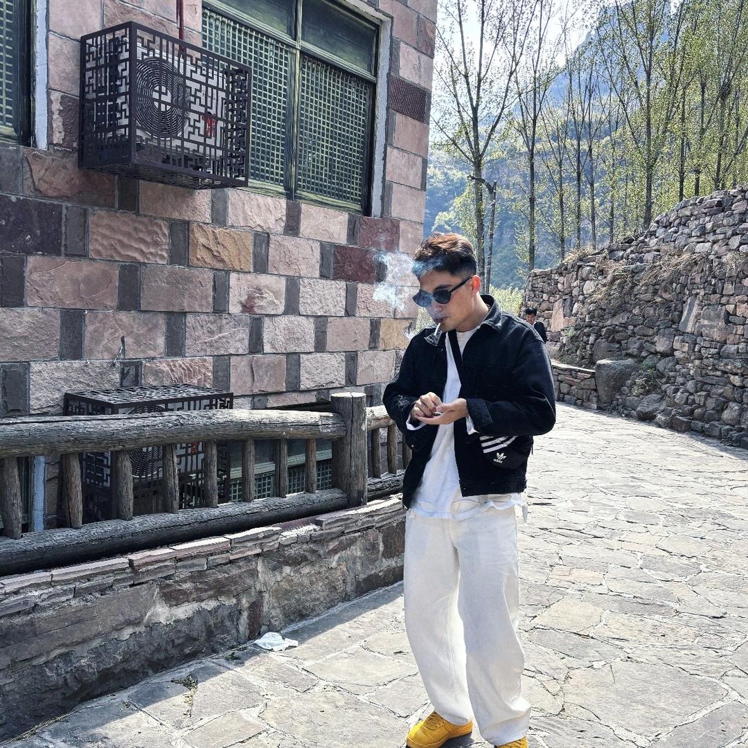 蚌埠建业小杨哥汽车