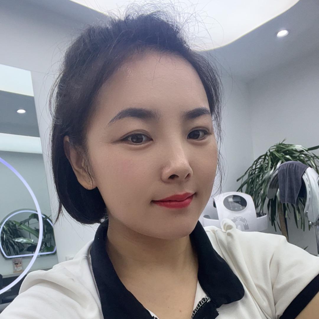杨菲菲