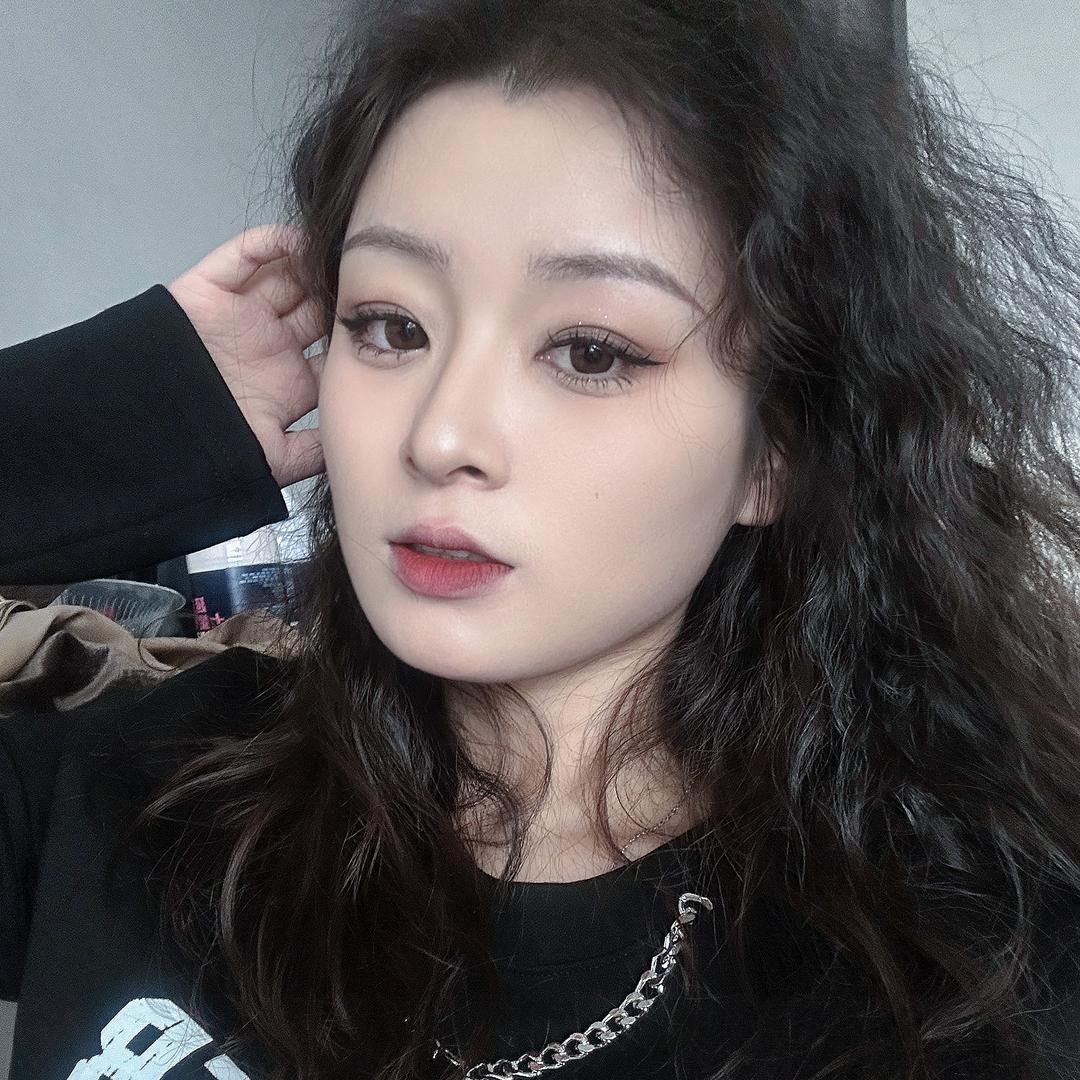 没有故事的然同学