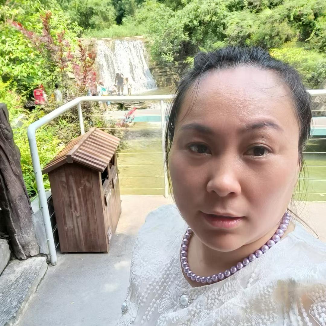 杨杨要坚强
