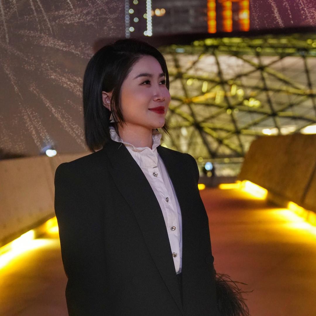 本色美业青青