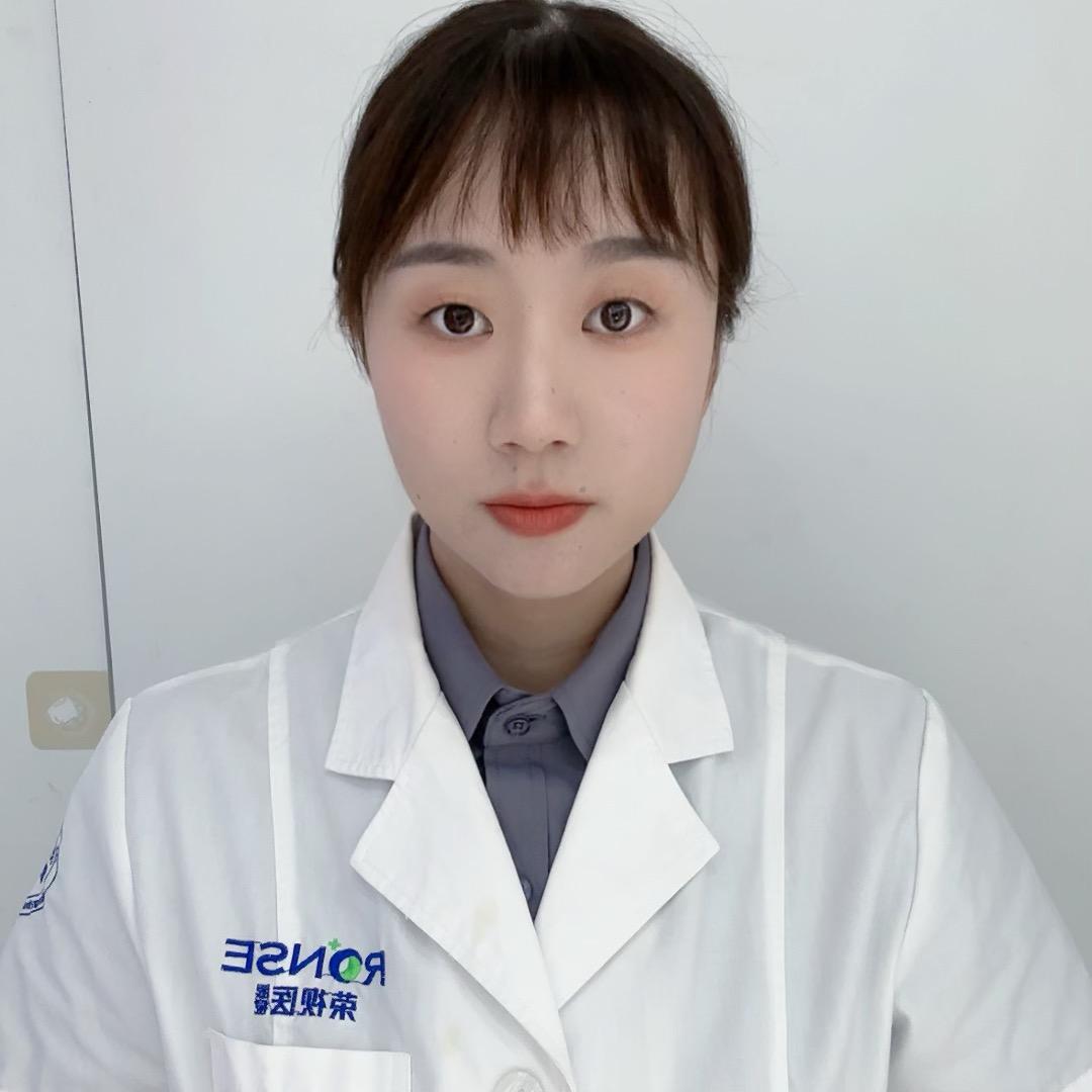 荣视医眼镜玉兔店曾青兰