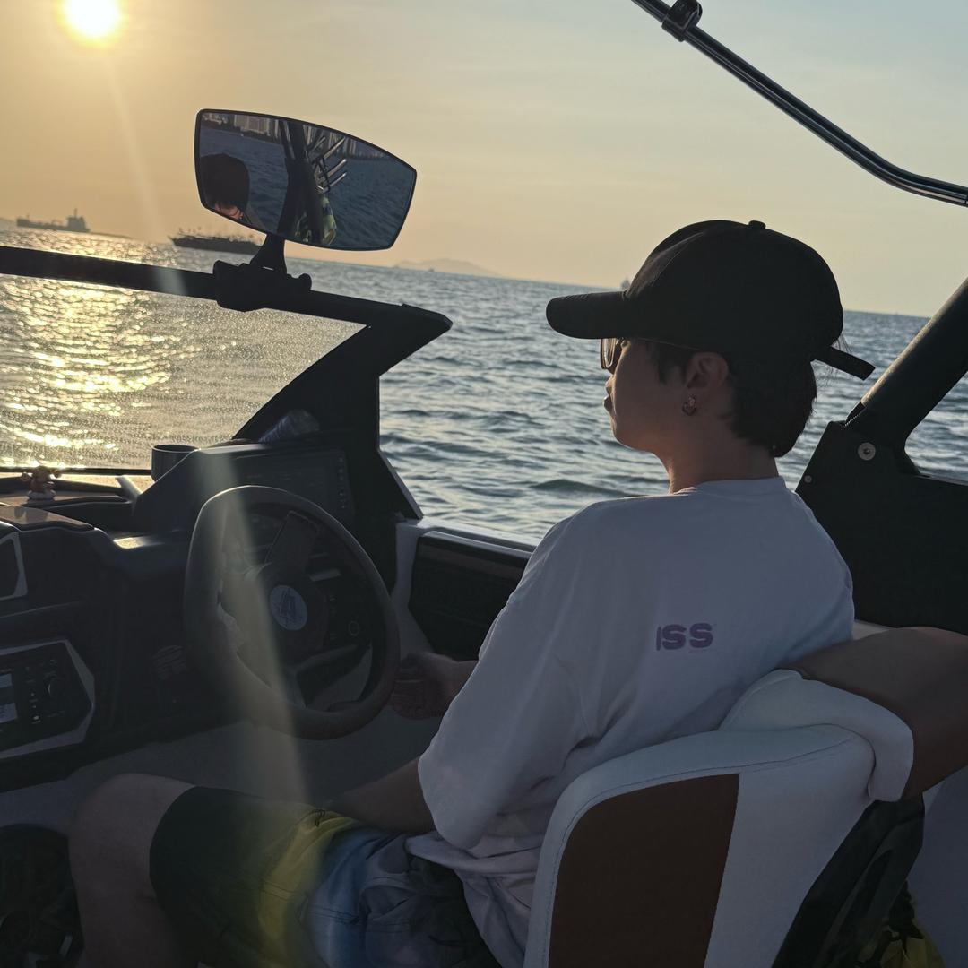 瘦不下来的Waking丶