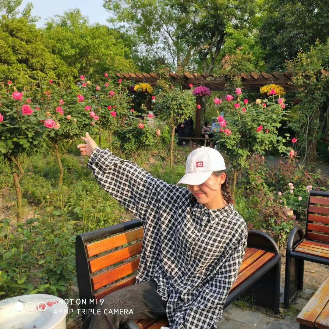 刘根儿甄选服饰