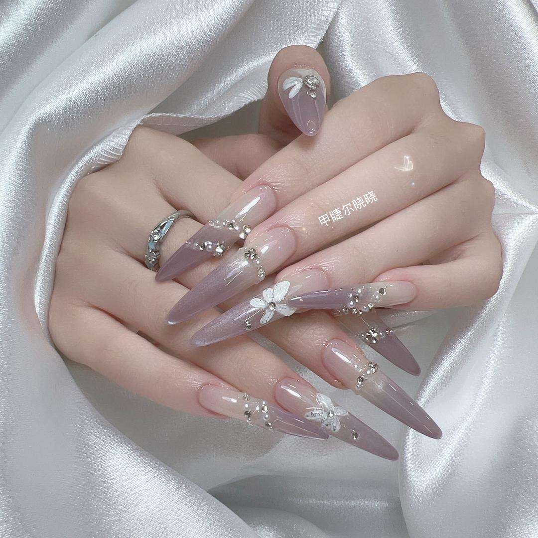 爱美甲的晓晓