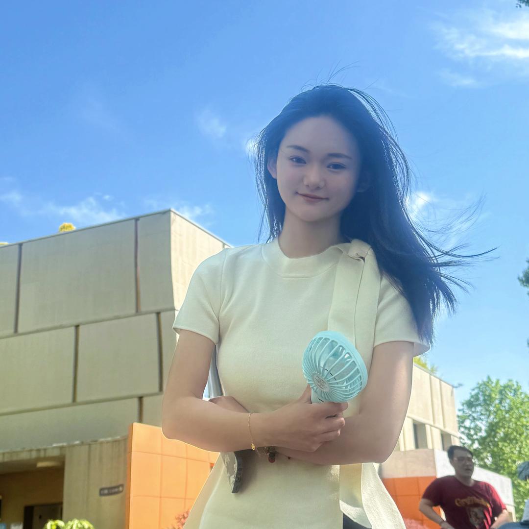 糖宝🐛⁵²⁸（林美丽是我女神）