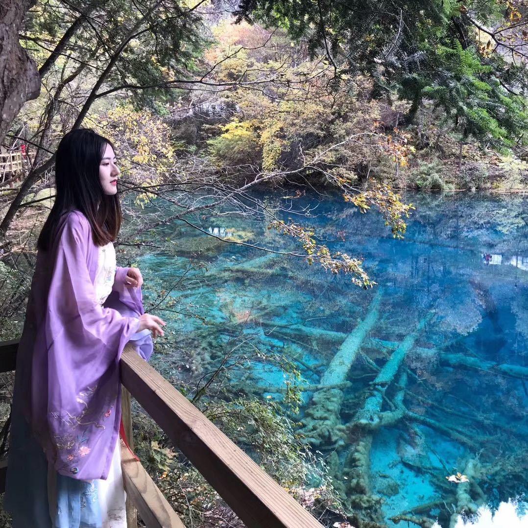浅浅的