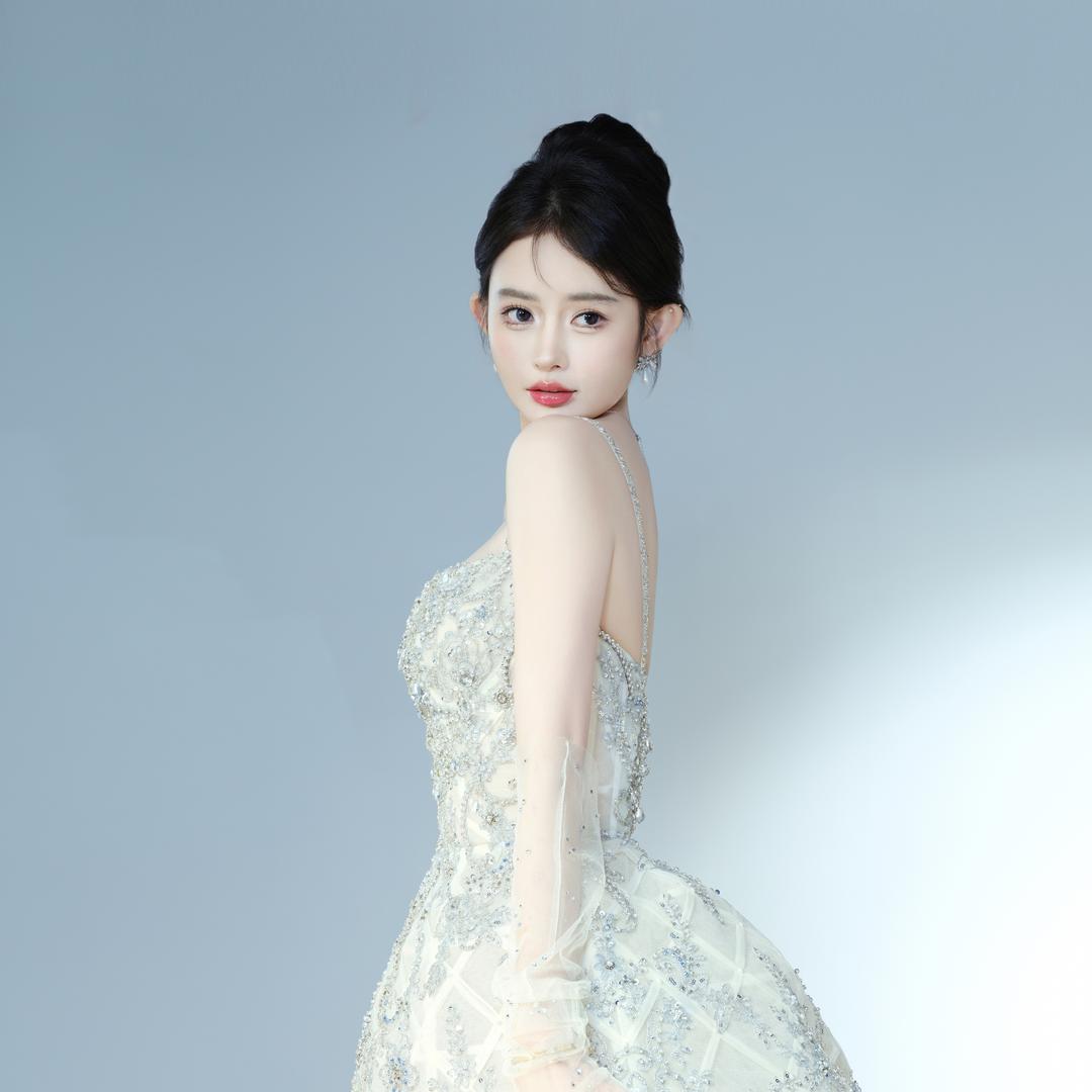 李嘉鹭🦌⁰³²⁹@抖音