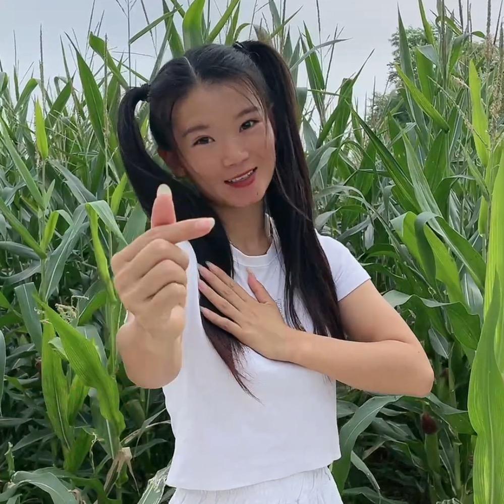 小妮子12点开播
