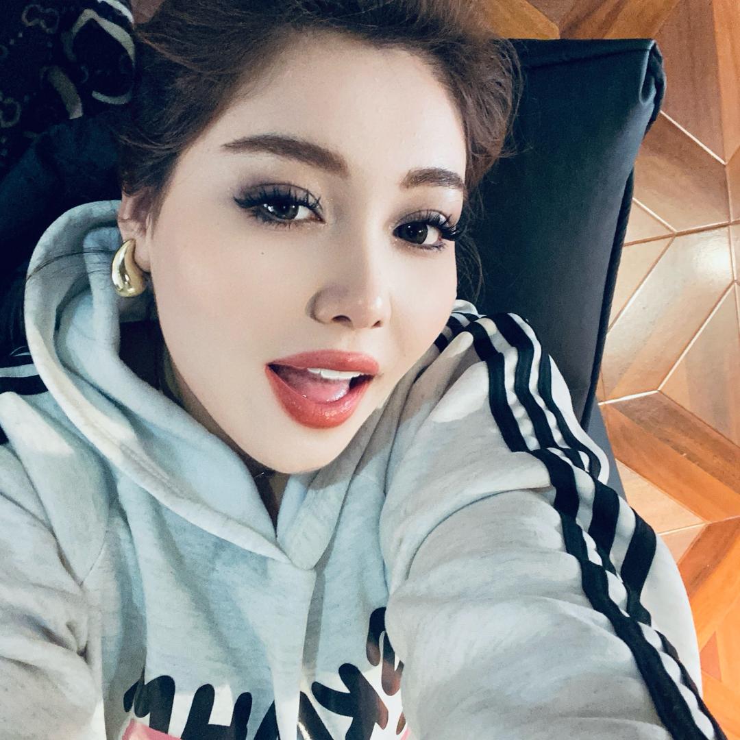 𝑨𝒚𝒛𝒐𝒉𝒓𝒂💍