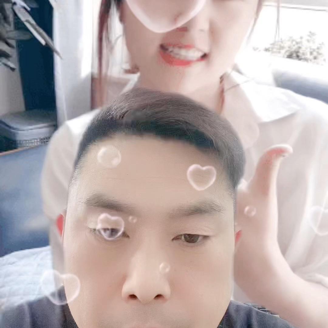 泉山区名师露理发店