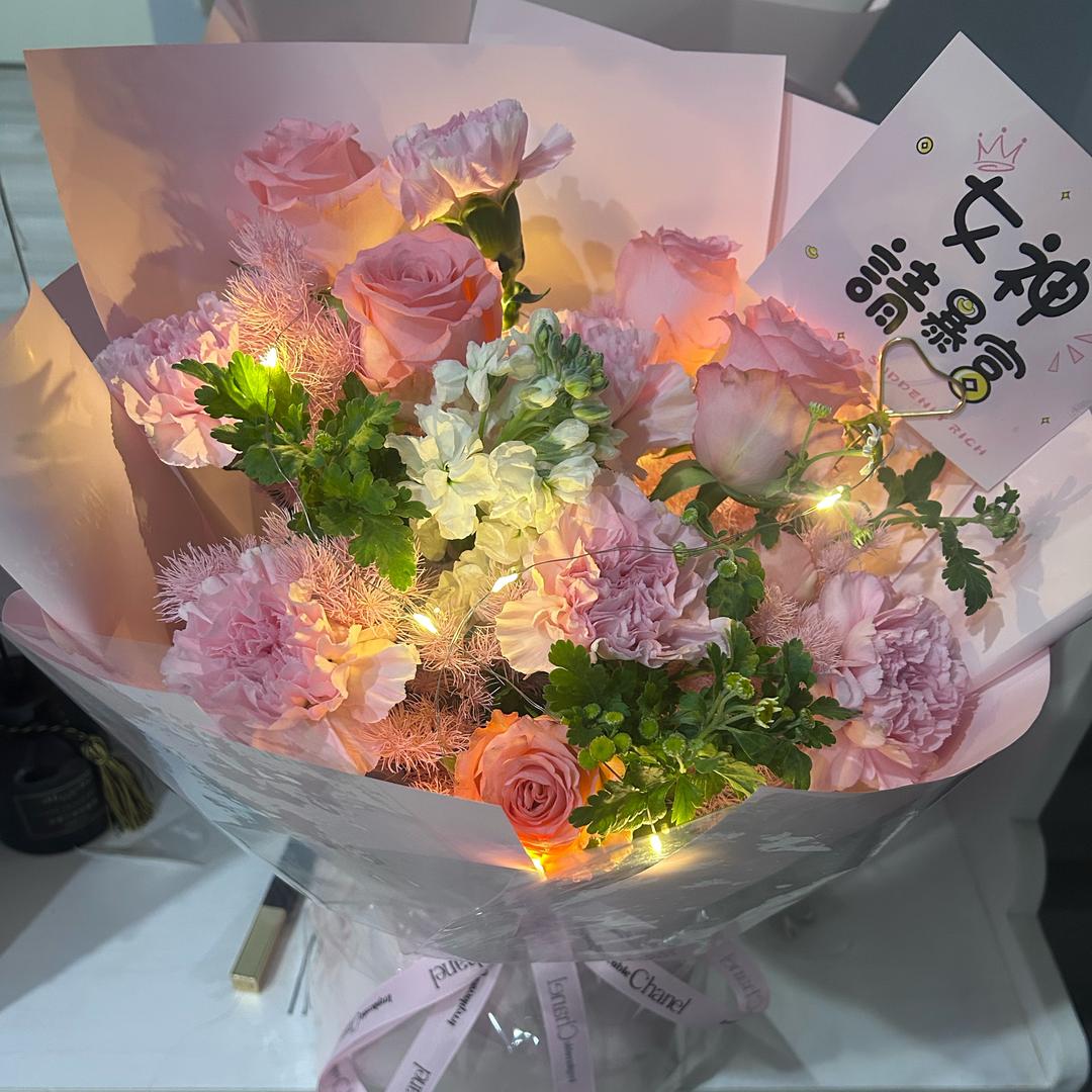 妮