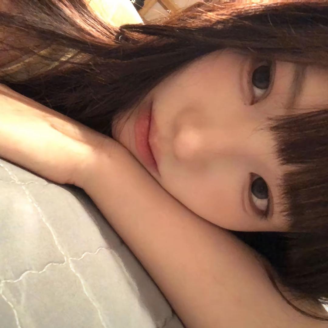 两颗小虎牙^