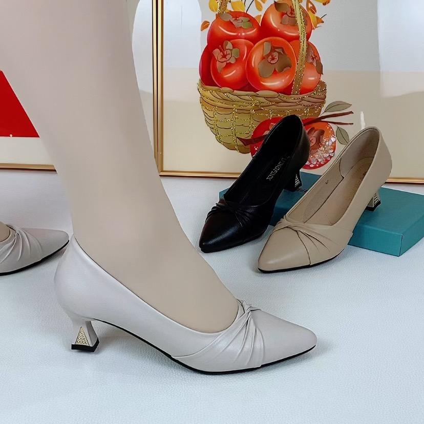 仟佰汇真皮女鞋