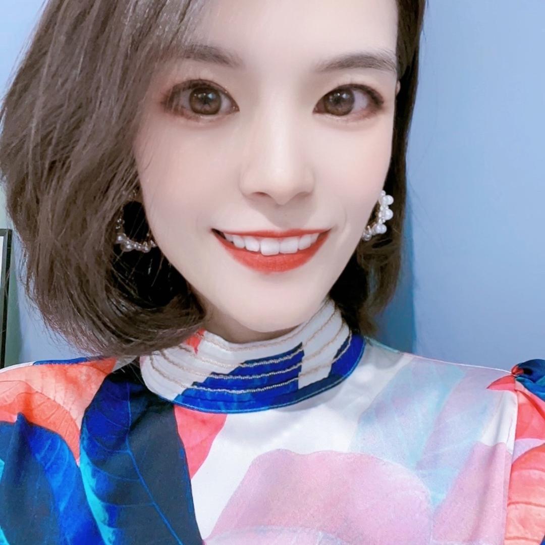 舞哥女装穿搭（12:30开播)