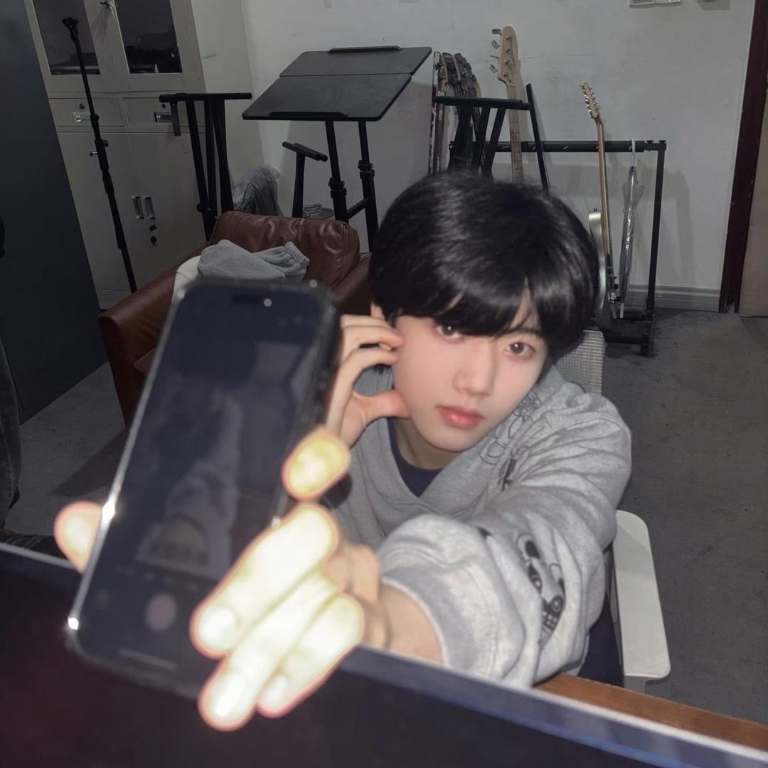 Henry小猫^ω^