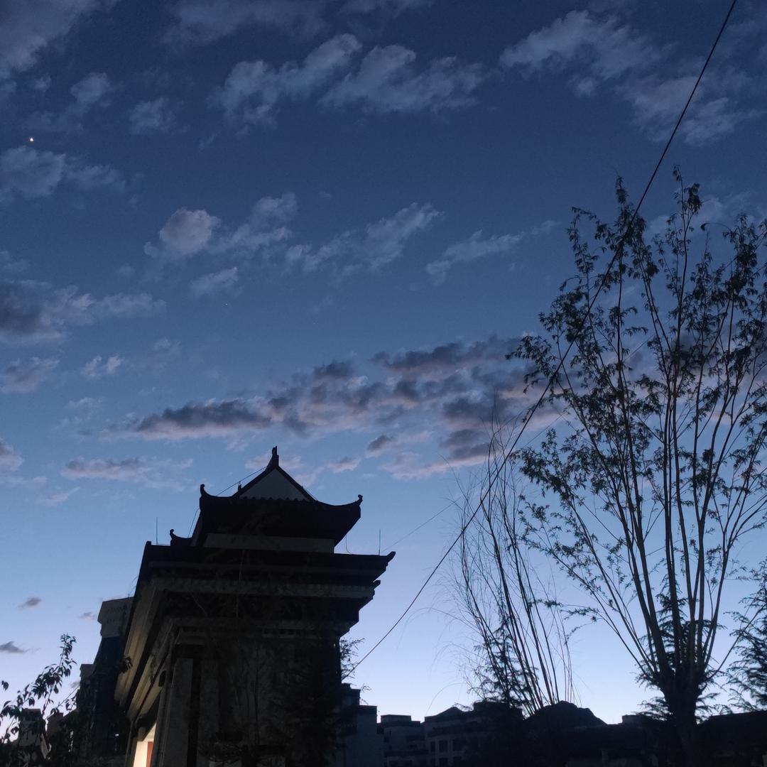 亦～
